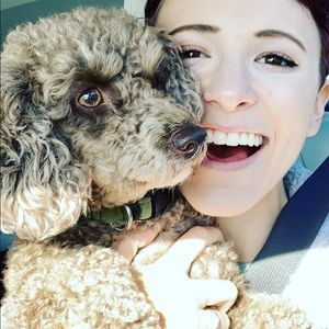 Meet your Posher, Mia